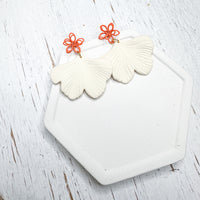 Delicate Wired Flower Studs------> Choose your color