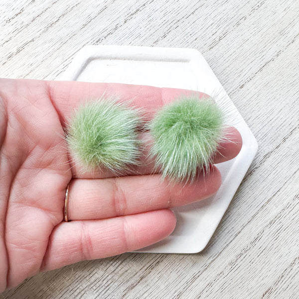 FF NEW Faux Fur SPRING GREEN Pom Stud Connector