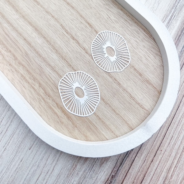Laser cut WHITE sunburst circles filigree metal charms and connectors 5 pairs
