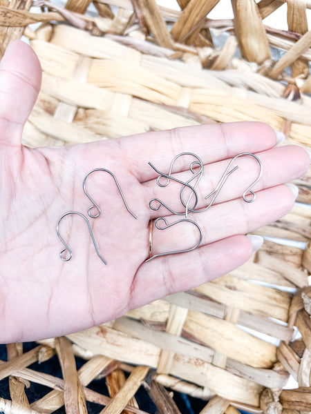 Titanium Large loop B-3 earring wires
